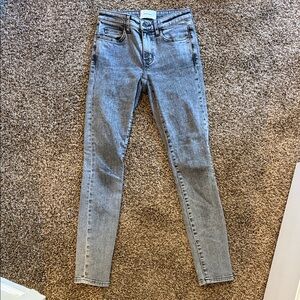 Current/Elliott Women's Skinny Jeans in Light Gray NWOT